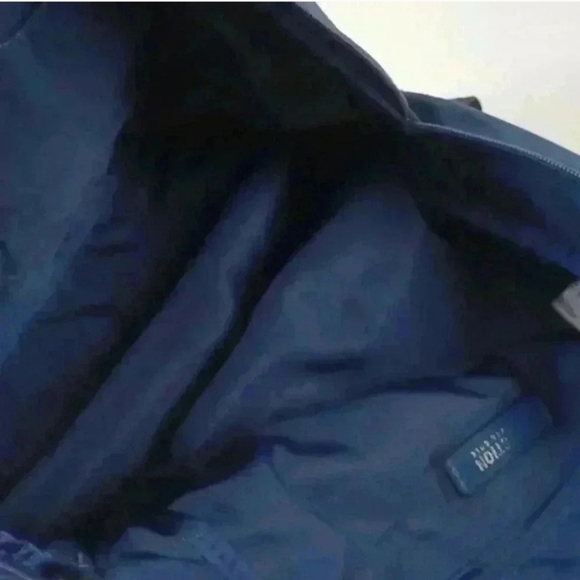 Kenneth Cole Reaction Navy Blue Backpack - Picture 8 of 9